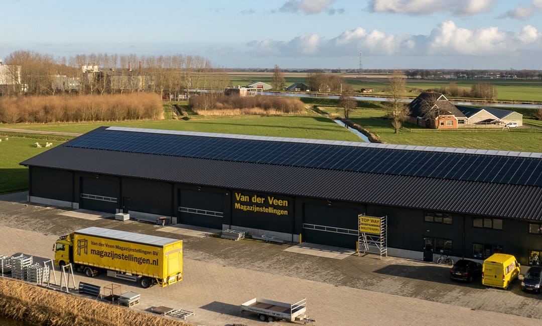 bedrijfspand van magazijnstellingen.nl en rolsteigers.nl